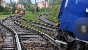 Tragédia na koľajniciach: Muž zomrel po zrážke s nákladným vlakom