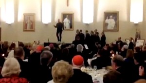 Zdĺhavá omša v kostole? S týmito kňazmi určite nie