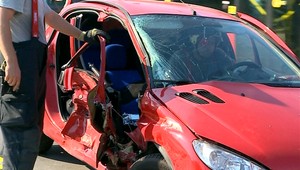 Autobus sa zrazil s autom. Zranené sú aj deti