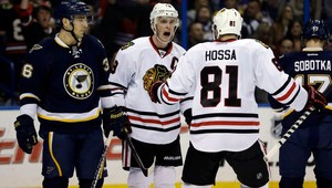 NHL: Ani Halák (27) nezastavil rozbehnuté Chicago