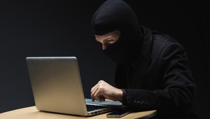 Podvodníci opäť úradujú. Zneužiť dôveru ľudí sa pokúšajú prostredníctvom falošných internetových stránok bánk