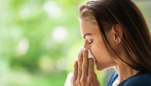 S jarou sa vracajú aj alergie: odborníčka radí, ako sa brániť