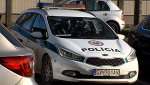 Agresívny muž napadol policajta, podľa expertky mu hrozí až doživotie