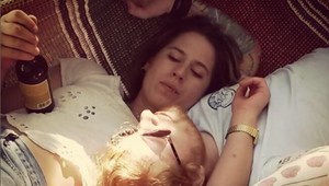 Hviezdny spevák šokuje! Jeho manželke zistili počas tehotenstva nádor, nemohli ju liečiť!