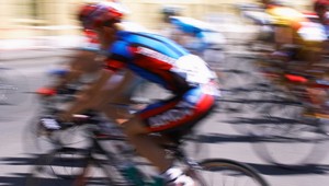 Dráhových cyklistov naháňali dopingoví komisári