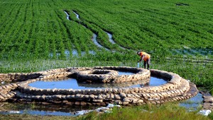 ONLINE. Juh Slovenska strašia hrádze, priesaky a vývery