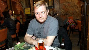 Český komik na dýchacom prístroji poslal správu z nemocnice! TAKTO je na tom!