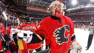 VIDEO. Aha, aké nožničky! Ale strihol ich hokejový brankár...