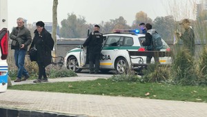 Polícia pátrala po mužovi, ktorý skočil do Dunaja. Oživiť sa im ho už nepodarilo
