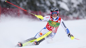 Líderka slalomu Frida Hansdotter sa teší na súboj so Slovenkami