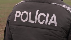 Policajný zásah v podniku: Zaistili vrecká s bielou kryštalickou látkou