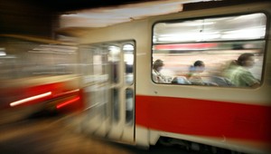 Vodičom MHD išlo o život, ohrozoval ich muž so zbraňou