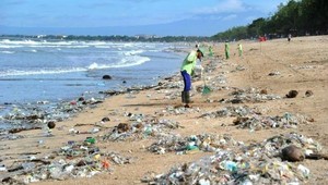 Francúzsko cenovo zvýhodní tovar v recyklovaných obaloch