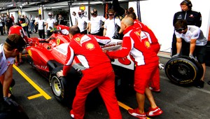 Takto sa mieša palivo pre F1, pozrite sa...