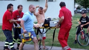 Raper (17) na ihrisku brutálne pobodal 3 deti