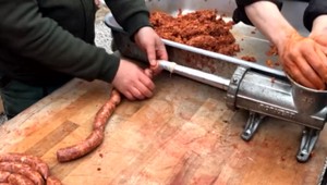 Hygienici začali s kontrolami. Dôvodom je rizikové poľské mäso z chorých kráv