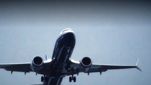 Boeing 737, ktorý mal letieť do Prahy, sa po vzlietnutí vrátil na letisko v Moskve