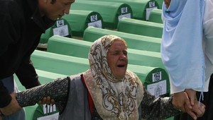 V Srebrenici pochovali ďalších 775 obetí genocídy