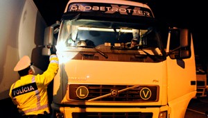 Opitý kamionista brázdil cesty. Nafúkal 2,5 promile