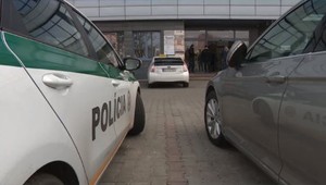 Elitný policajt, ktorého zadržala NAKA, je už obvinený z prijímania úplatku