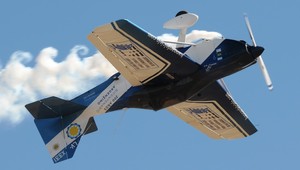 Unikátne zábery: Lietadlo strmhlav padalo k zemi