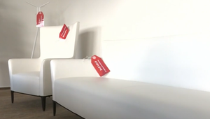 Remišová opäť čelí kritike za nábytok: Je kancelária ministerstva zbytočne predražená?