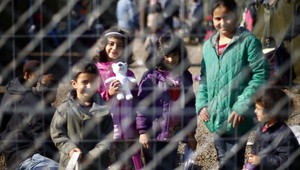 Sýrski lekári žijúci na Slovensku pomáhajú krajanom v táboroch