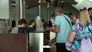 Oheň ich neodradil. Slováci stále cestujú do Grécka, lety nerušia ani cestovky