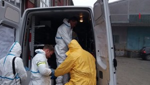 Súd poslal na doživotie muža, ktorý sudcom poslal rádioaktívnu látku. Obžalovali ho z terorizmu