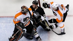 Letci vedú po prestrelke už 2:0, Kings šokovali Canucks