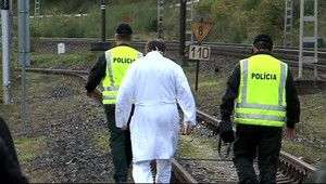 Železničiari našli pri koľajniciach ľudské telo v rozklade