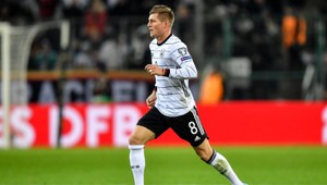 Kyberšikana je trestná, upozorňuje 14 popredných futbalistov