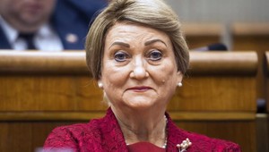 Zomrela politička Anna Záborská