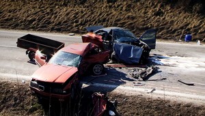 Pri Krupine sa stala tragická nehoda, dvaja ľudia zahynuli