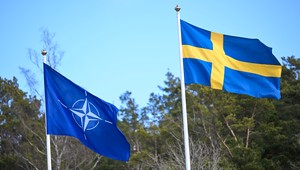 V centrále NATO slávnostne vztýčili vlajku Švédska ako nového člena