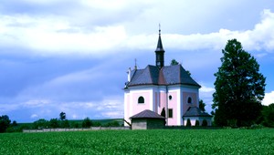 Adam (14) vykradol kostol, chcel peniaze na kolotoče