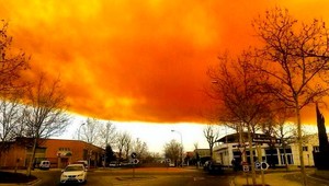 Výbuch v chemičke: Oranžové nebo a zákaz vychádzania