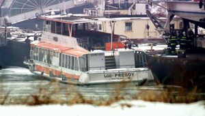 V Bratislave sa topila známa výletná loď Prešov