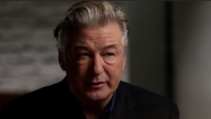 Nečakaný zvrat v prípade tragédie na pľaci! Nebol to Baldwin, kto stlačil spúšť!