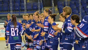 Každé víťazstvo sa rodí ťažko, ale tím si pomáhal. Zhodujú sa bronzové hokejbalistky