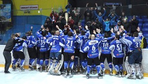 Detva vyzve Žilinu. Srdiečko na ľade a víťazné cigary v šatni