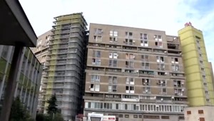 Policajti zachraňovali život. Zistili, že ide o hľadaného muža