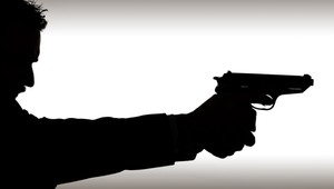 Prostitútka ukončila vyčíňanie sériového vraha, zabila ho