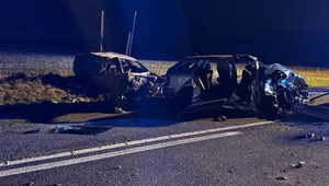 Po nehode dvoch áut je jeden mŕtvy a viacero zranených