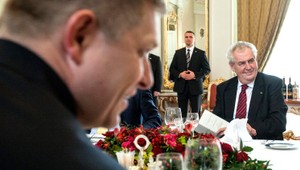 Prvá oficiálna návšteva. Český prezident Zeman je na Slovensku