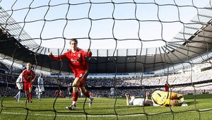 Škrtel s podvrtnutým kolenom, ide na magnetickú rezonanciu