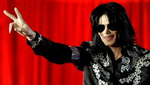 Tri roky po smrti Michaela Jacksona si rodina uctila jeho pamiatku