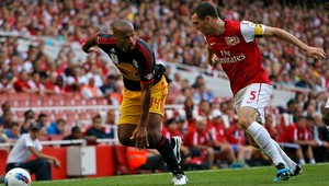 Henry sa vrátil do Londýna, za Arsenal mu zakázal hrať rozhodca