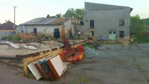 Tragédia v bývalom liehovare! Na muža sa zrútila strecha