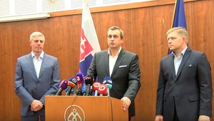 Fico, Danko a Bugár: Ukľudnili sme koaličnú hladinu